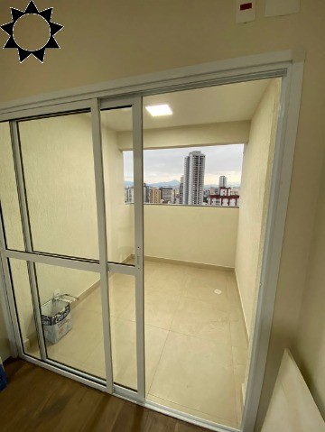 Apartamento à venda com 1 quarto, 33m² - Foto 5