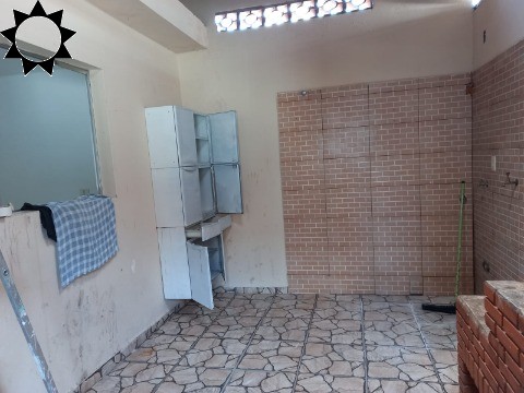 Casa à venda com 5 quartos, 200m² - Foto 28