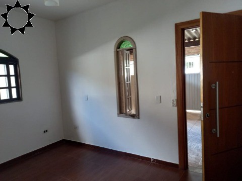 Casa à venda com 5 quartos, 200m² - Foto 10