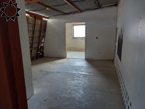 Casa à venda com 5 quartos, 200m² - Foto 16