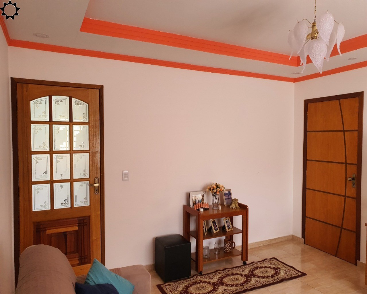 Casa à venda com 2 quartos, 115m² - Foto 1