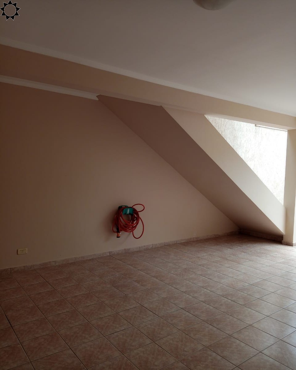 Casa para alugar com 3 quartos, 180m² - Foto 8