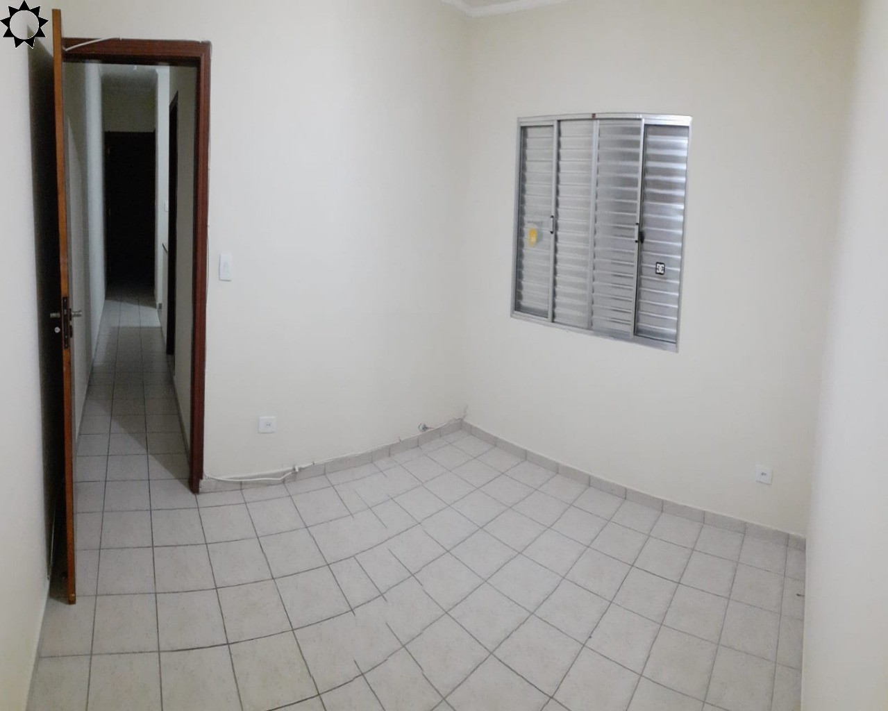 Casa à venda com 3 quartos, 179m² - Foto 3