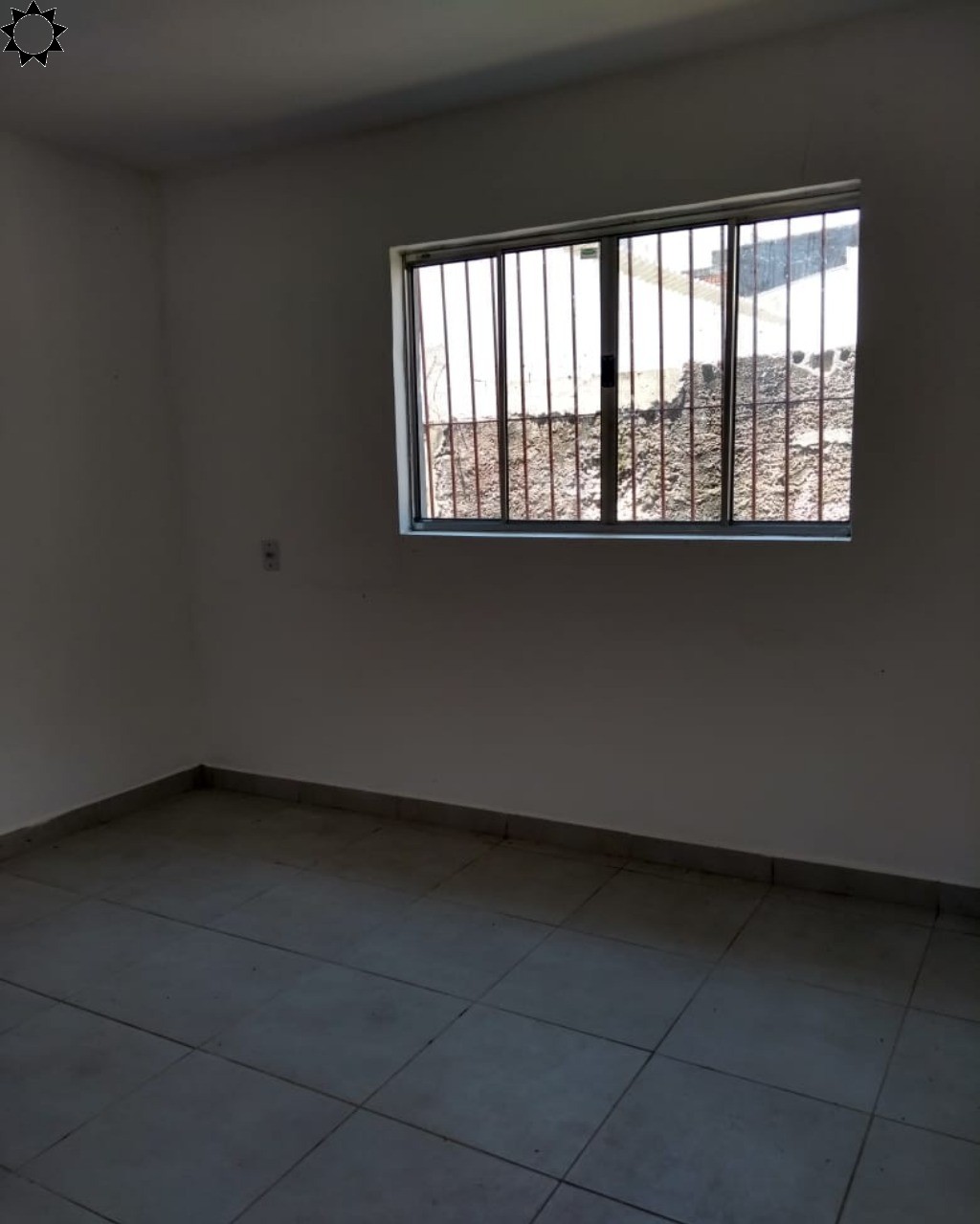 Casa à venda com 2 quartos, 250m² - Foto 2