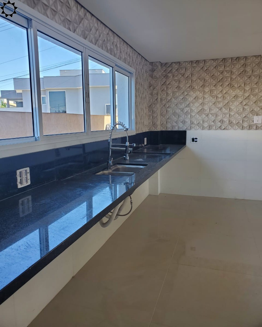 Casa à venda com 4 quartos, 216m² - Foto 20