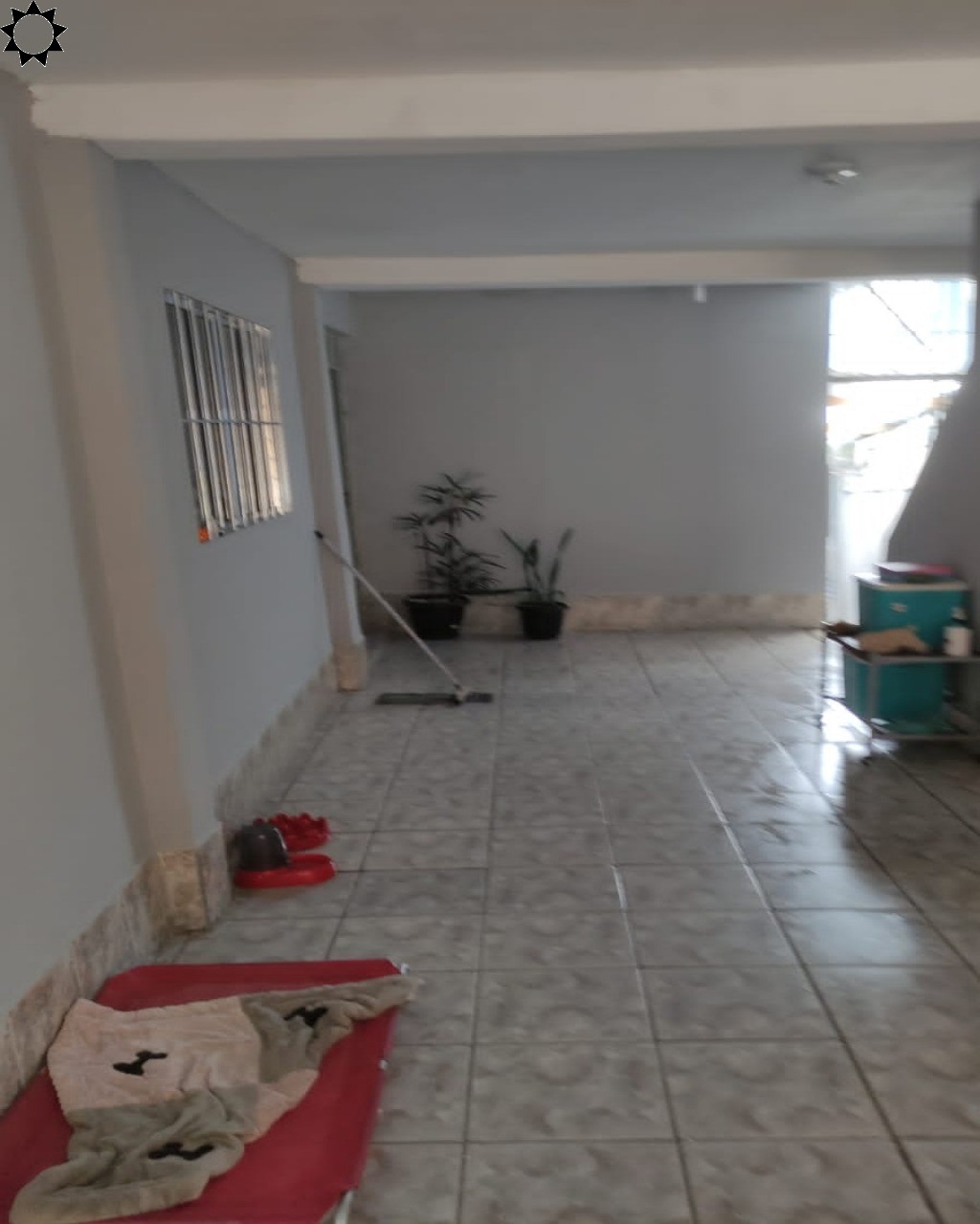 Casa à venda com 8 quartos, 340m² - Foto 2