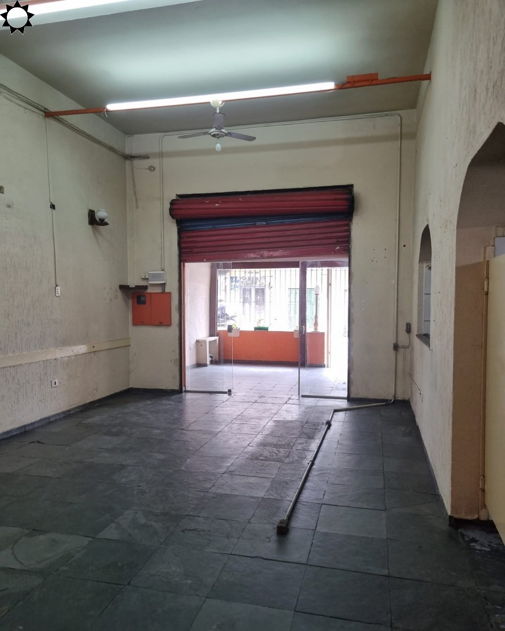 Prédio Inteiro para alugar, 100m² - Foto 12