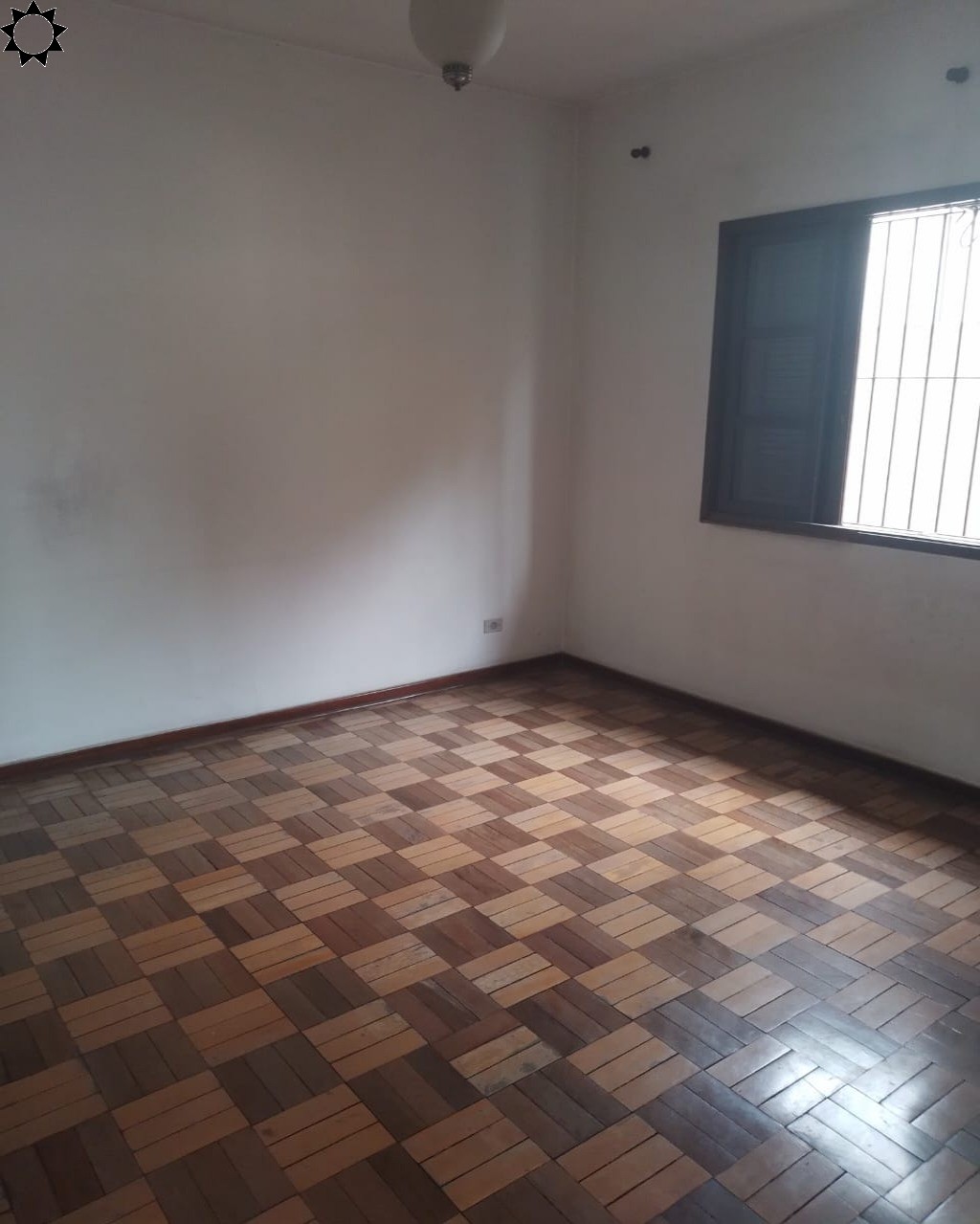 Casa à venda com 3 quartos, 160m² - Foto 1