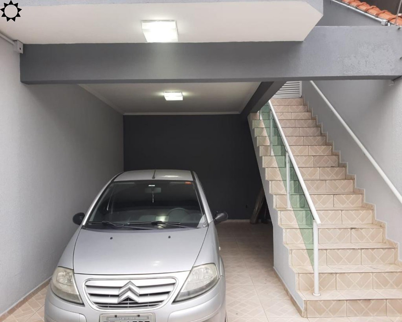 Casa à venda com 3 quartos, 295m² - Foto 2