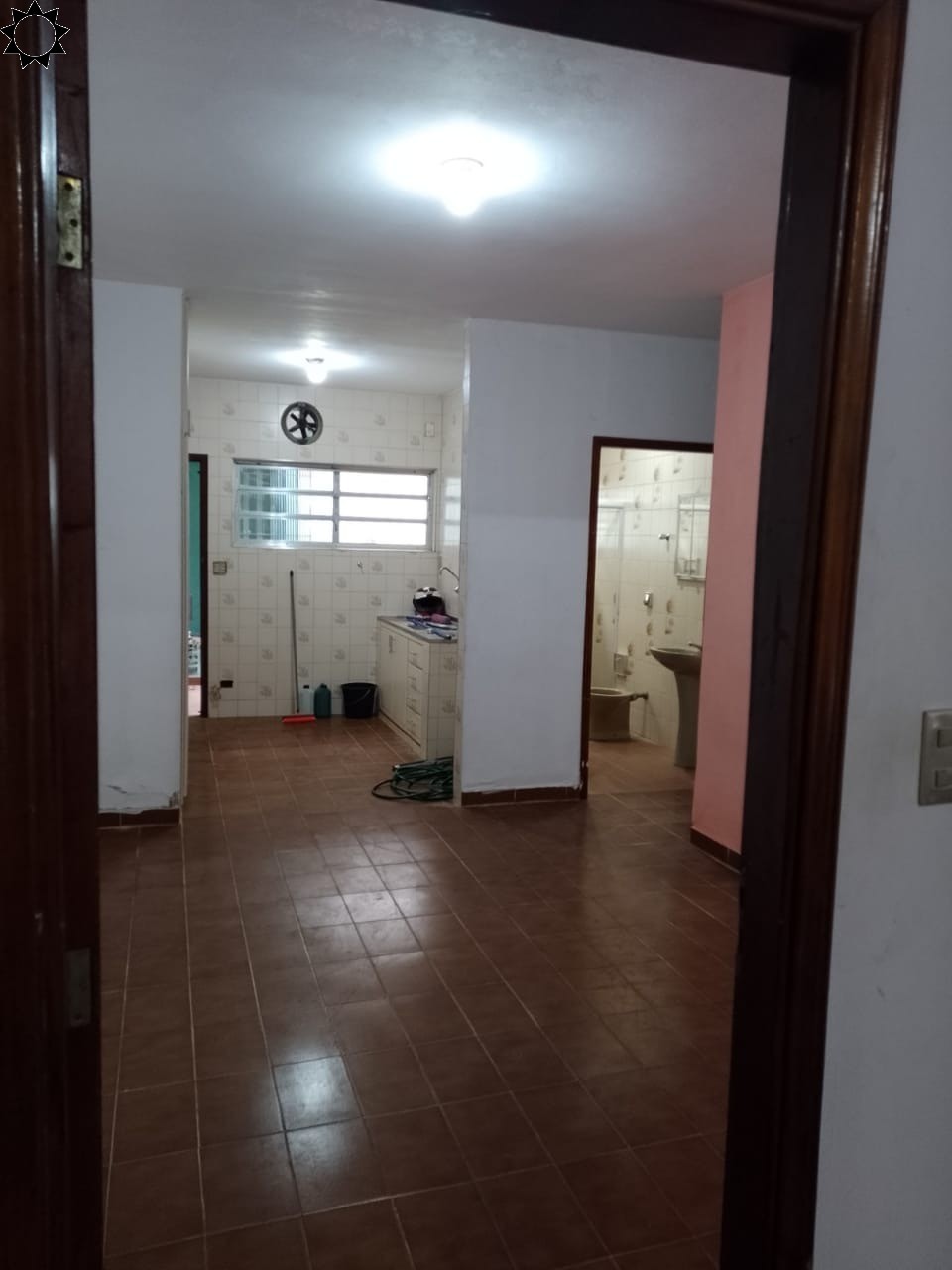 Casa à venda com 3 quartos, 200m² - Foto 17