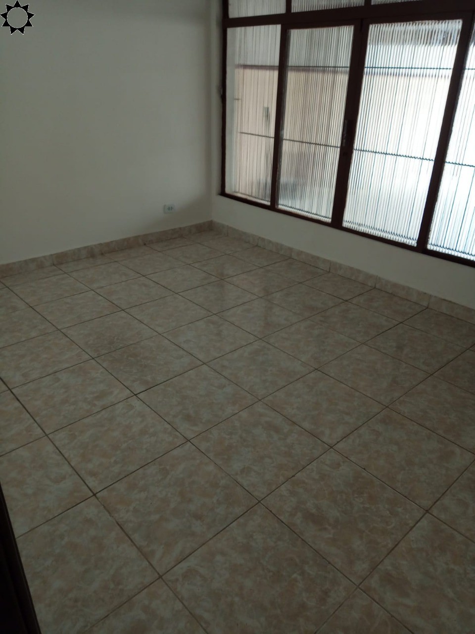 Casa para alugar com 2 quartos, 90m² - Foto 29