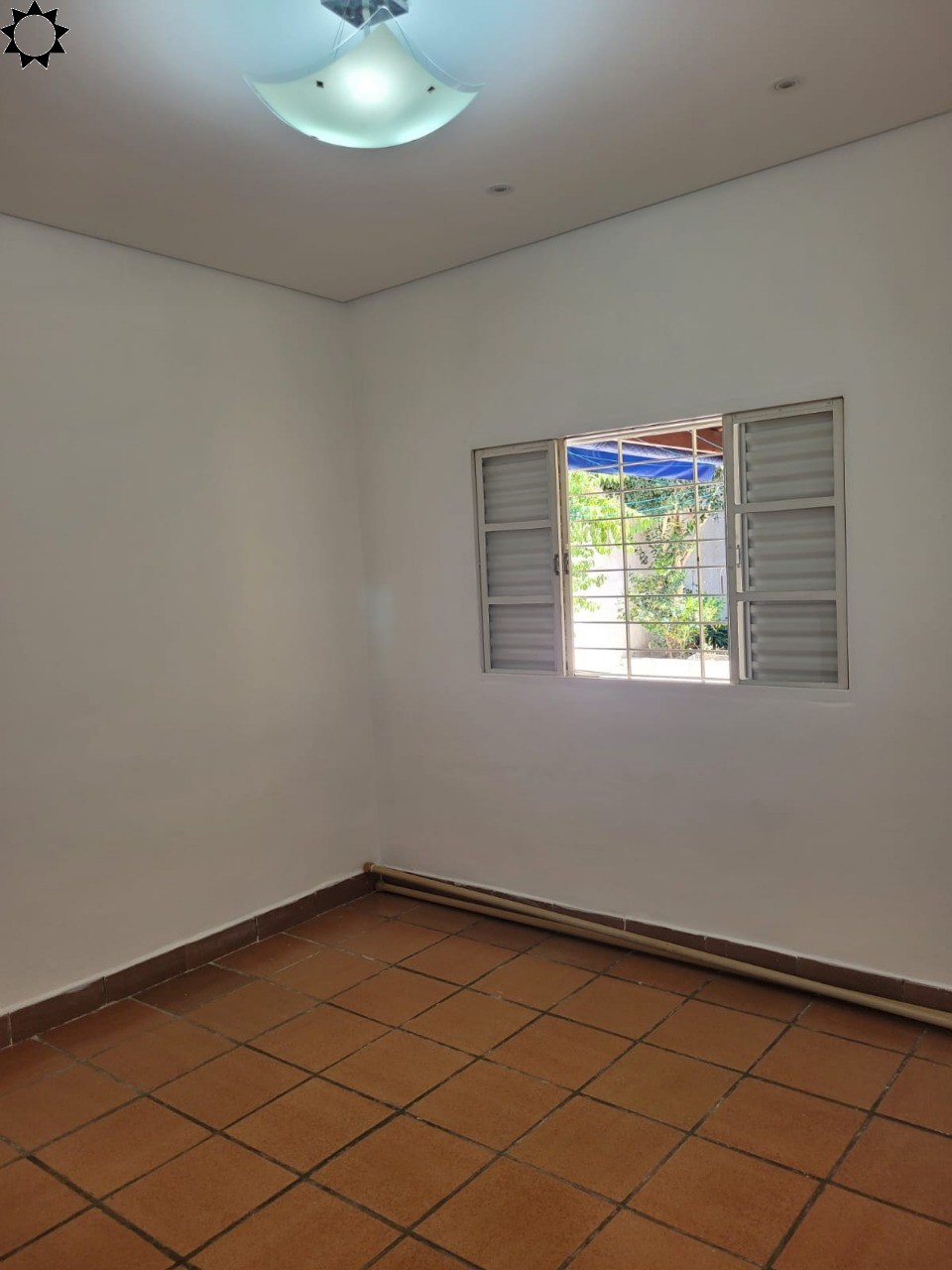 Casa à venda com 2 quartos, 250m² - Foto 16