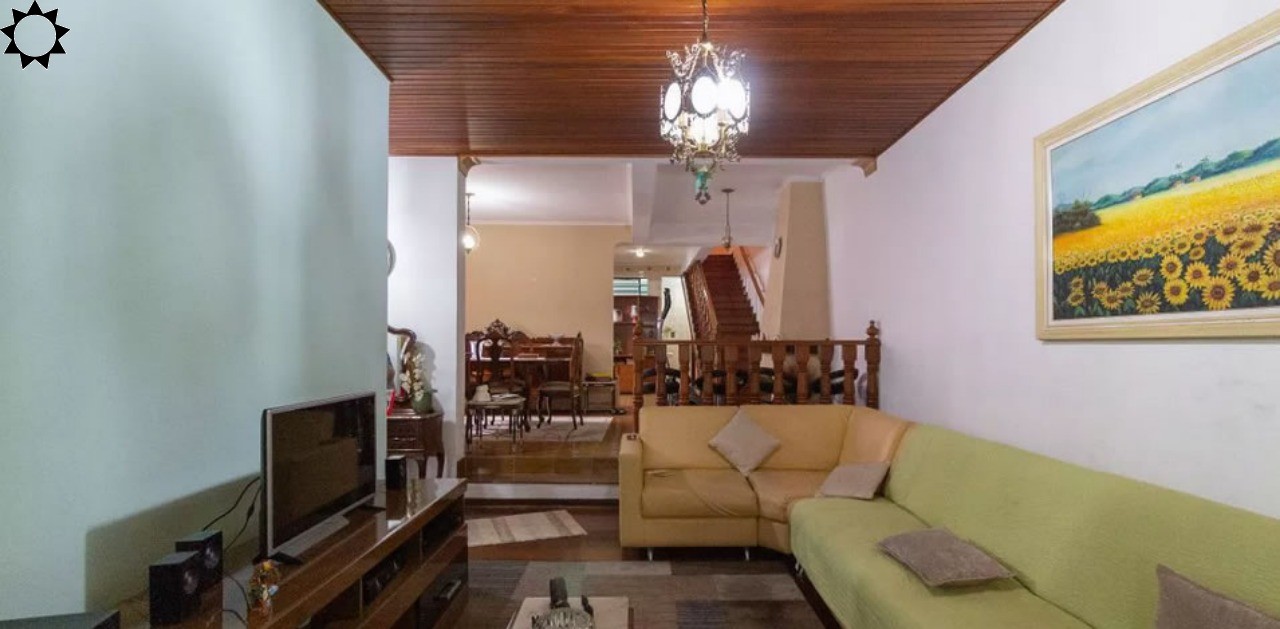 Casa à venda com 4 quartos, 340m² - Foto 1