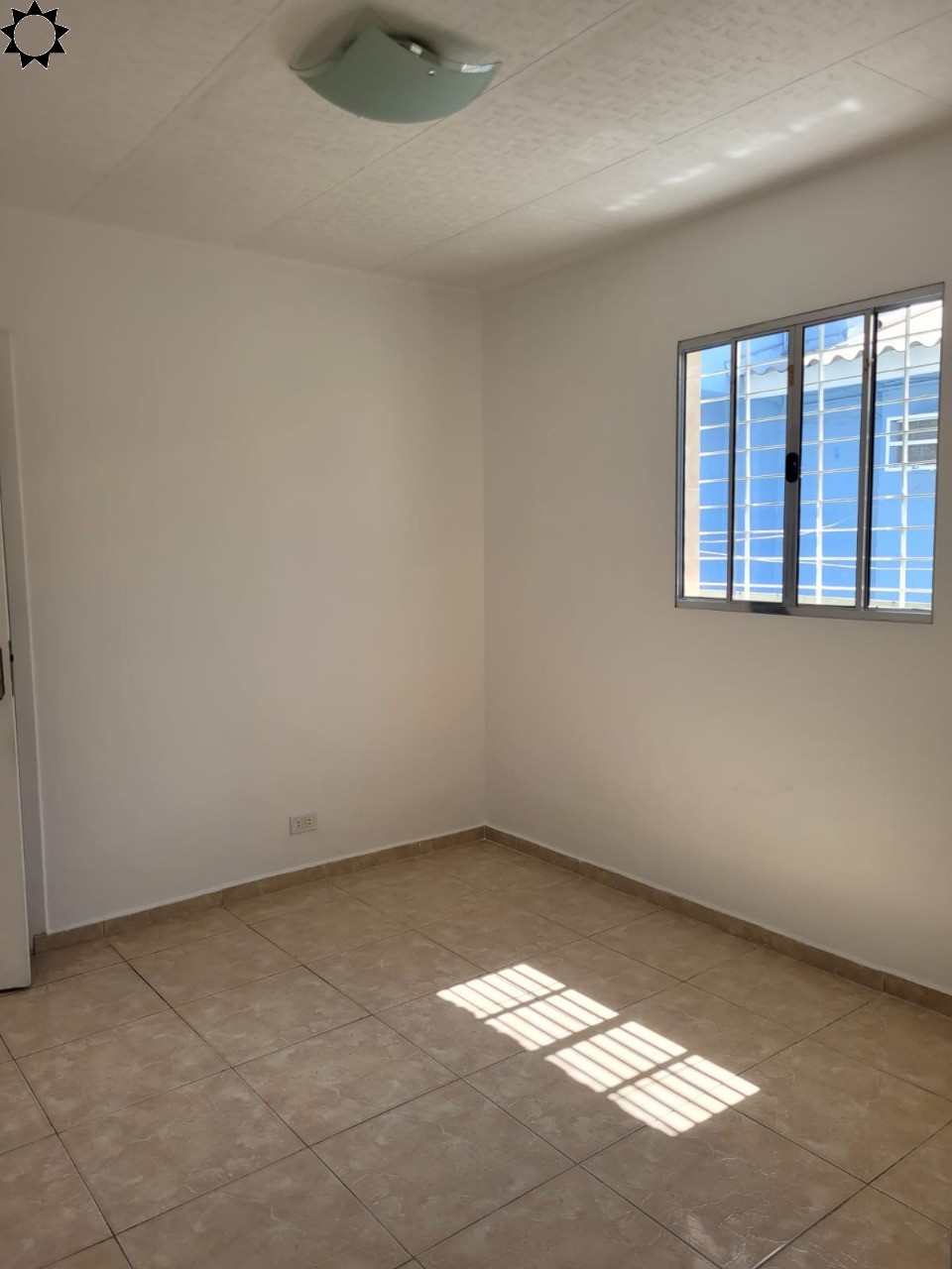 Casa à venda com 2 quartos, 250m² - Foto 13