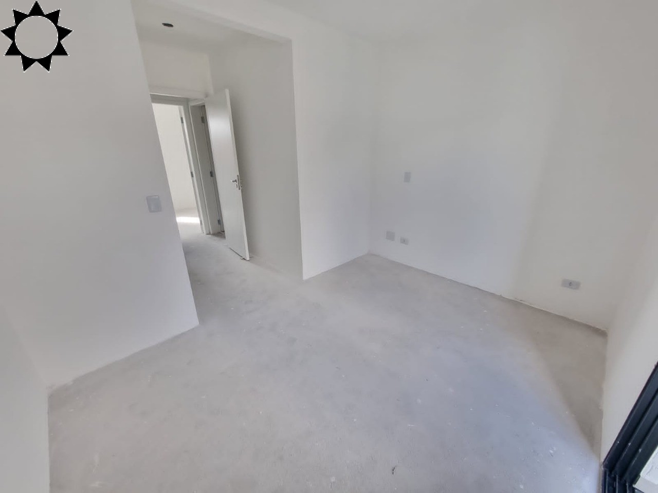 Casa à venda com 2 quartos, 62m² - Foto 4