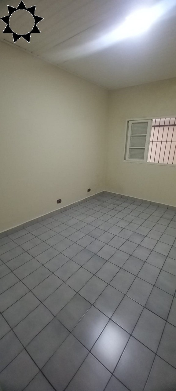 Casa à venda com 4 quartos, 140m² - Foto 14