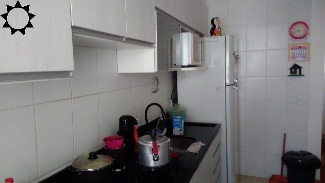 Apartamento à venda com 3 quartos, 95m² - Foto 3