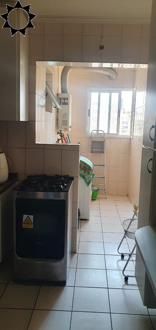 Apartamento à venda com 2 quartos, 80m² - Foto 3