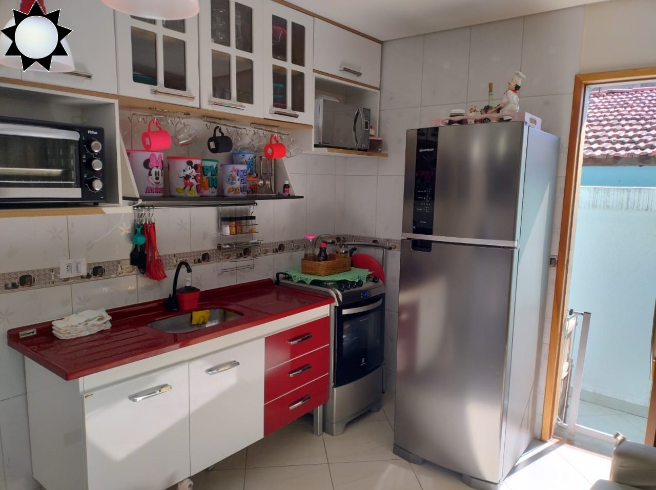 Casa à venda com 3 quartos, 75m² - Foto 11