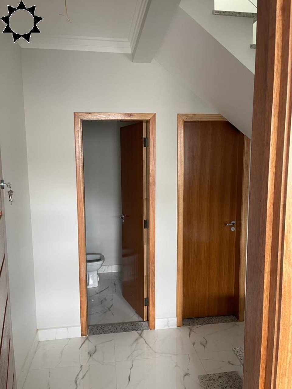 Casa à venda com 3 quartos, 201m² - Foto 9