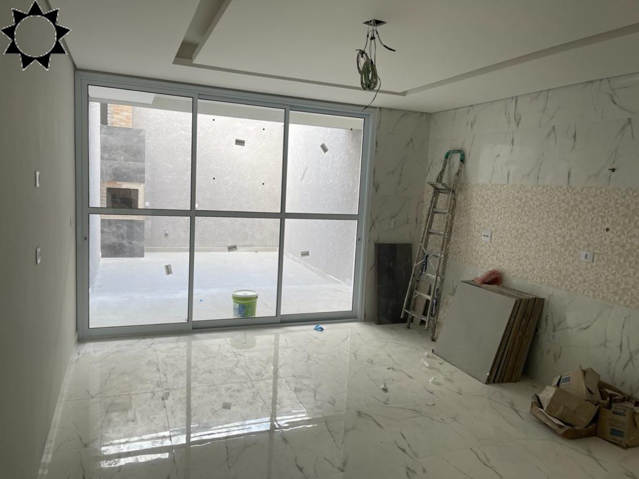 Casa à venda com 3 quartos, 201m² - Foto 4