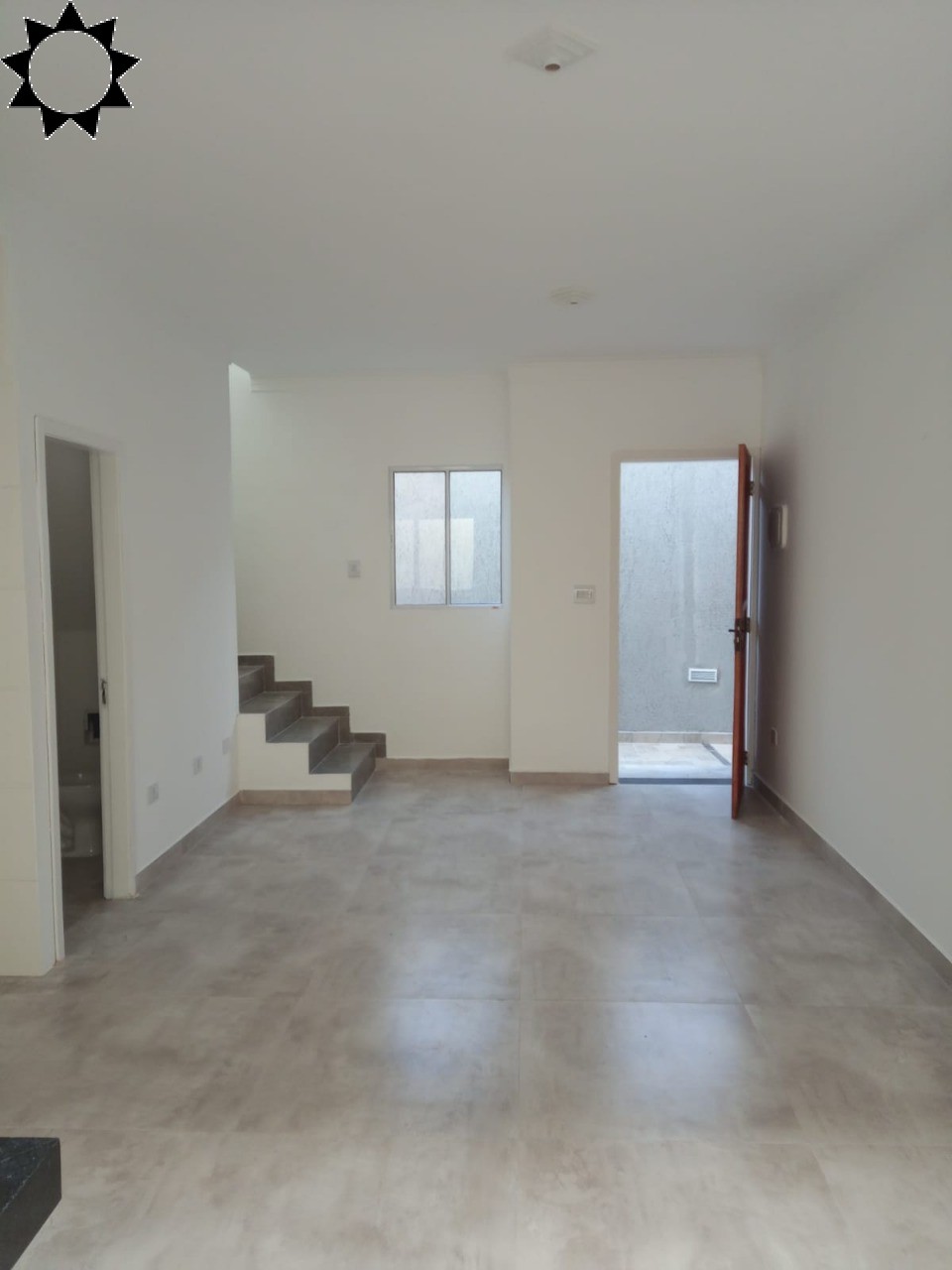 Casa à venda com 2 quartos, 67m² - Foto 11