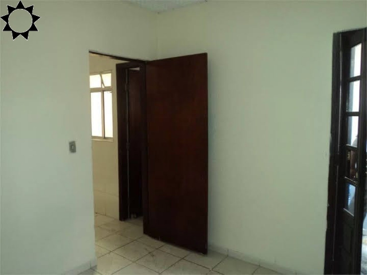 Casa à venda com 5 quartos, 197m² - Foto 32