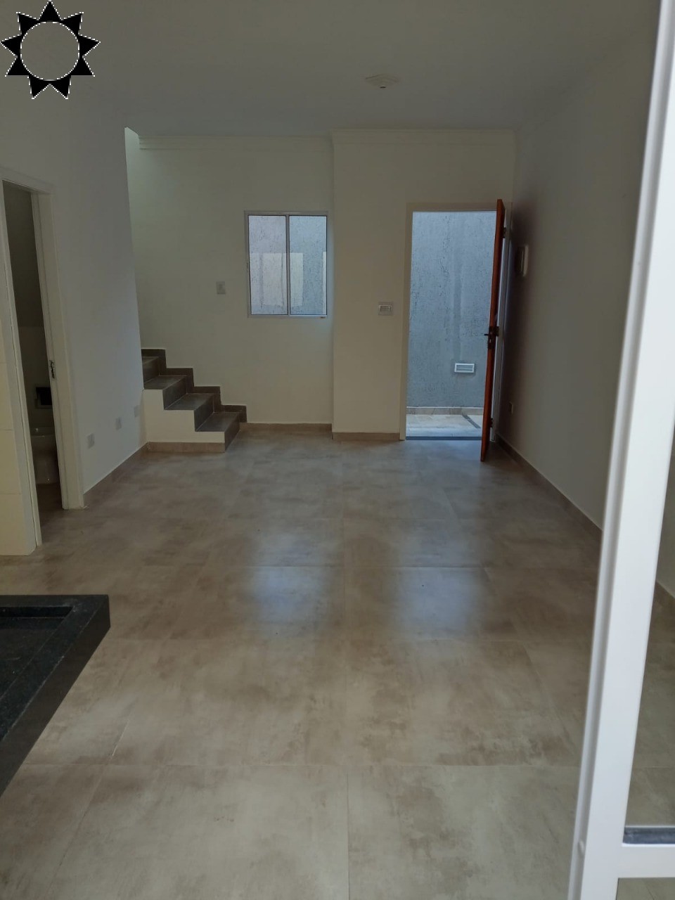 Casa à venda com 2 quartos, 67m² - Foto 12