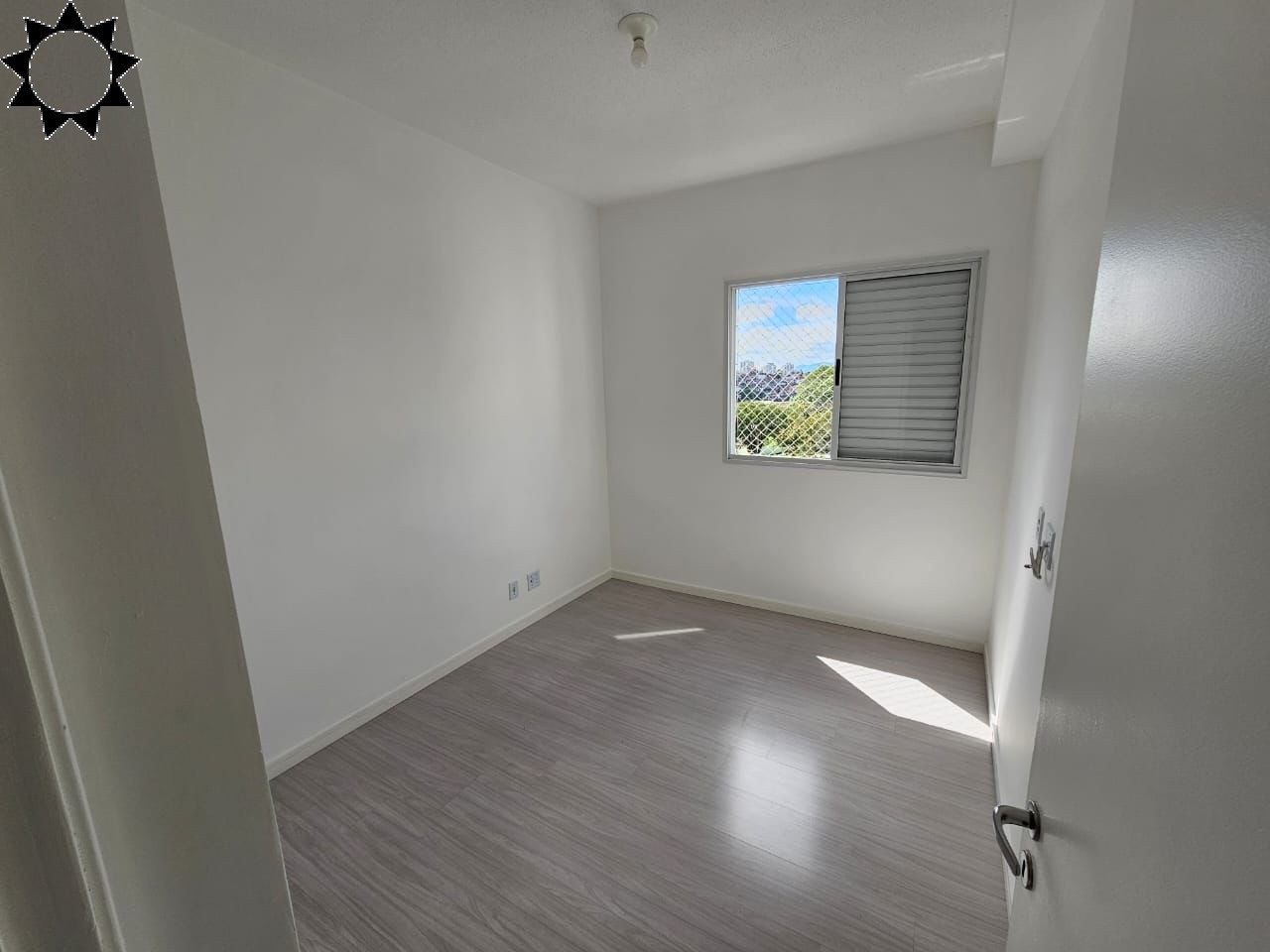 Apartamento à venda com 2 quartos, 62m² - Foto 2