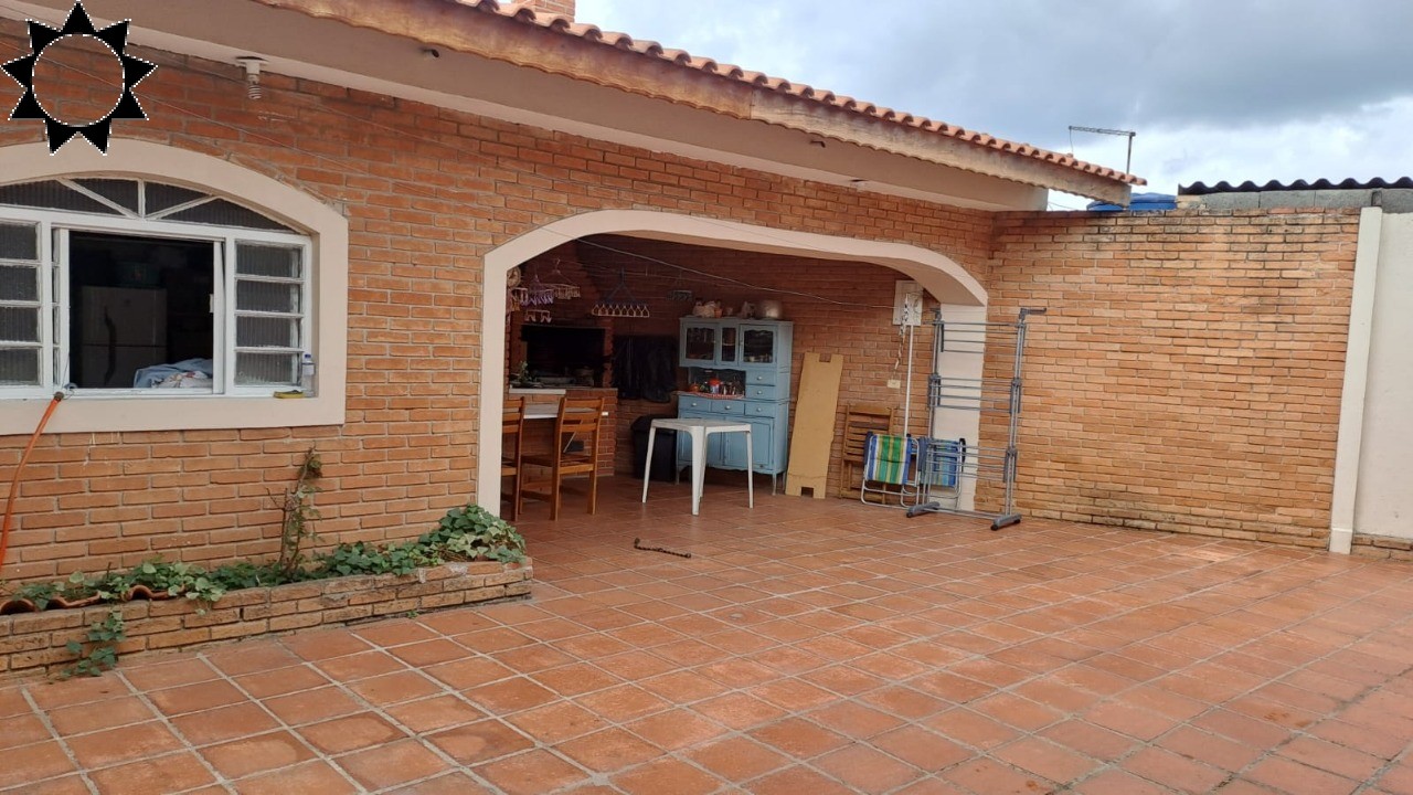 Casa à venda com 3 quartos, 189m² - Foto 5