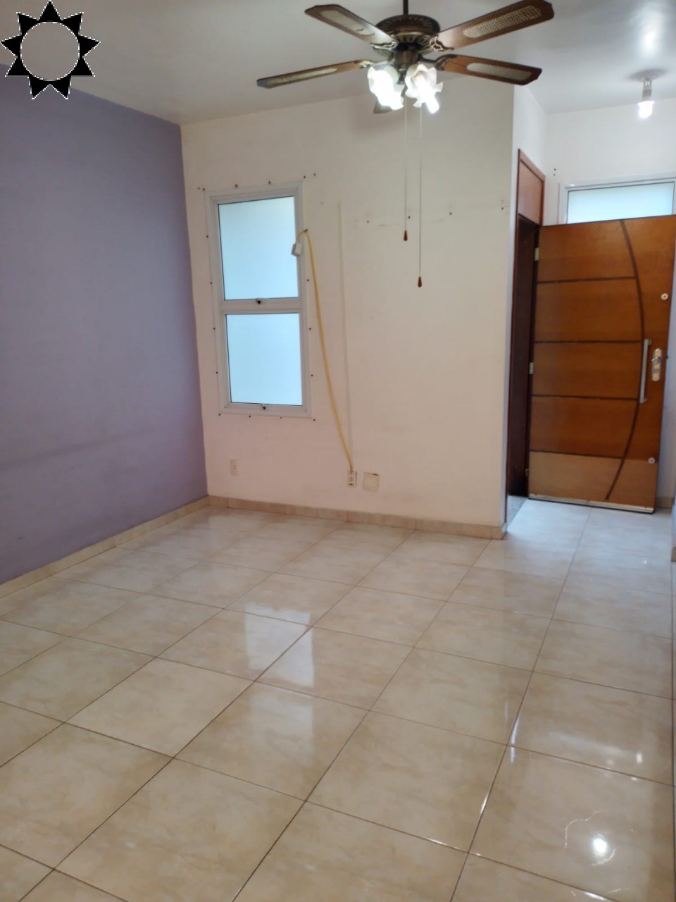 Casa à venda com 3 quartos, 120m² - Foto 1