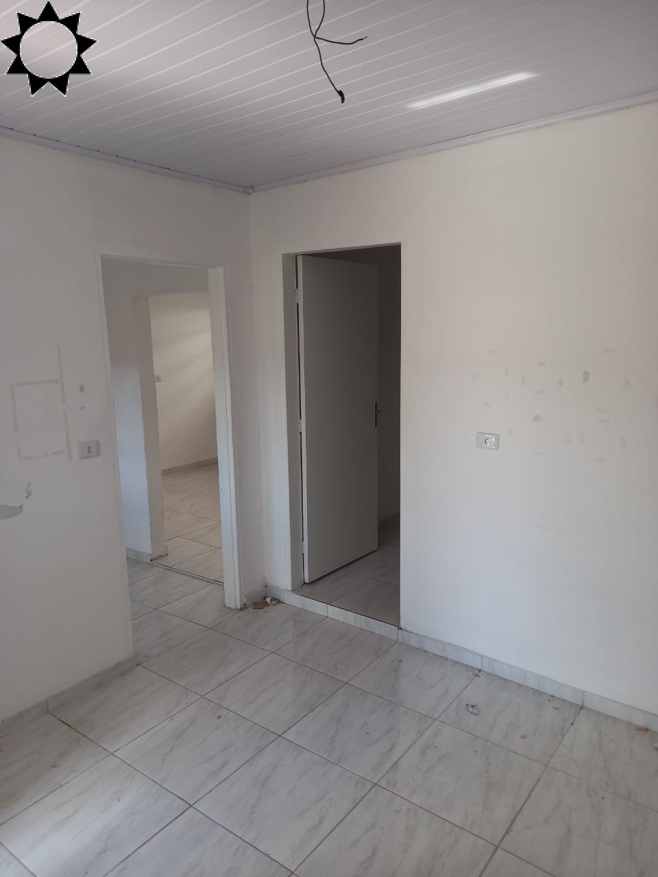 Casa à venda com 6 quartos, 133m² - Foto 3