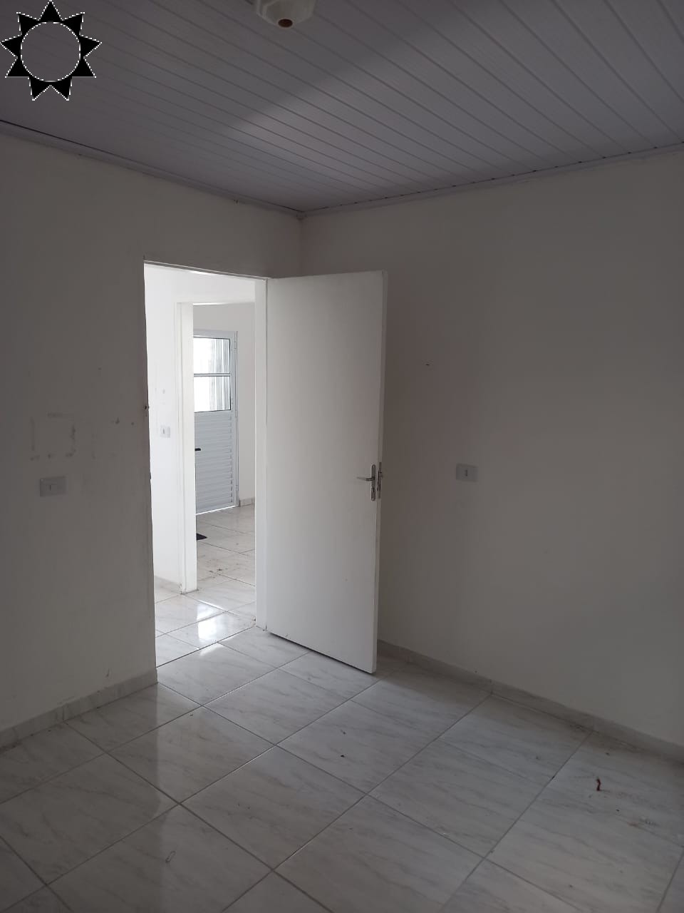 Casa à venda com 6 quartos, 133m² - Foto 12