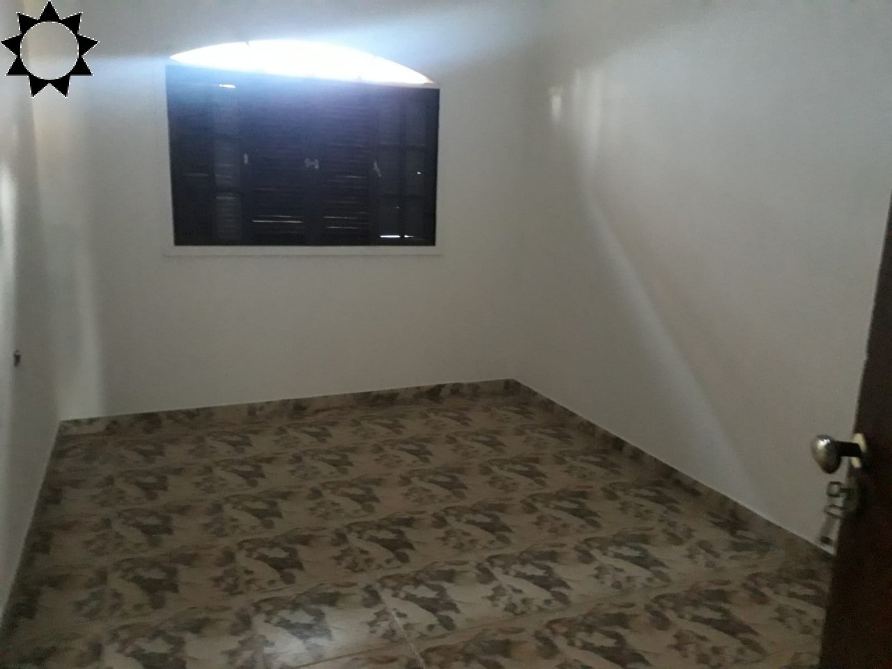 Casa à venda com 3 quartos, 180m² - Foto 8