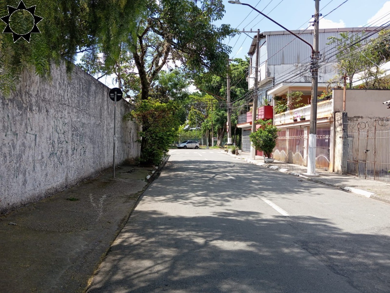 Casa à venda com 2 quartos, 200m² - Foto 3