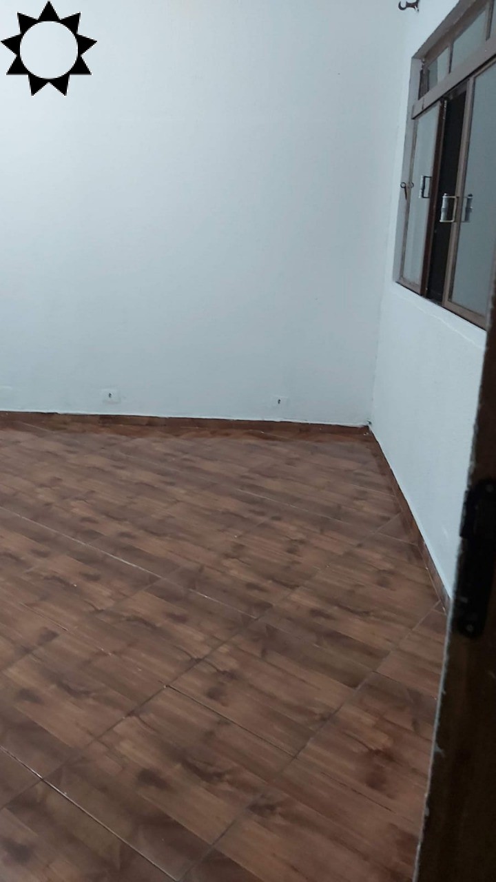 Casa à venda com 7 quartos, 300m² - Foto 35