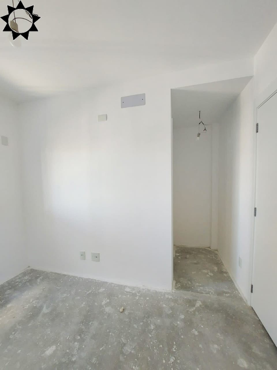 Apartamento à venda com 2 quartos, 72m² - Foto 2