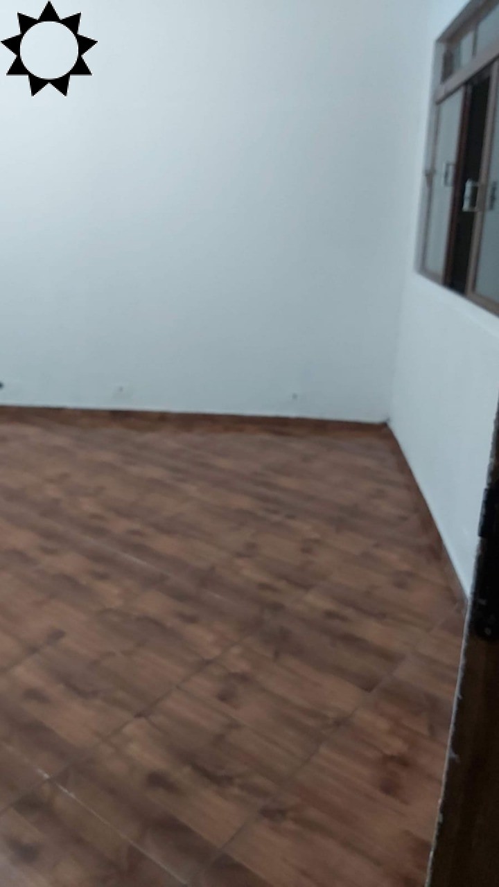 Casa à venda com 7 quartos, 300m² - Foto 36