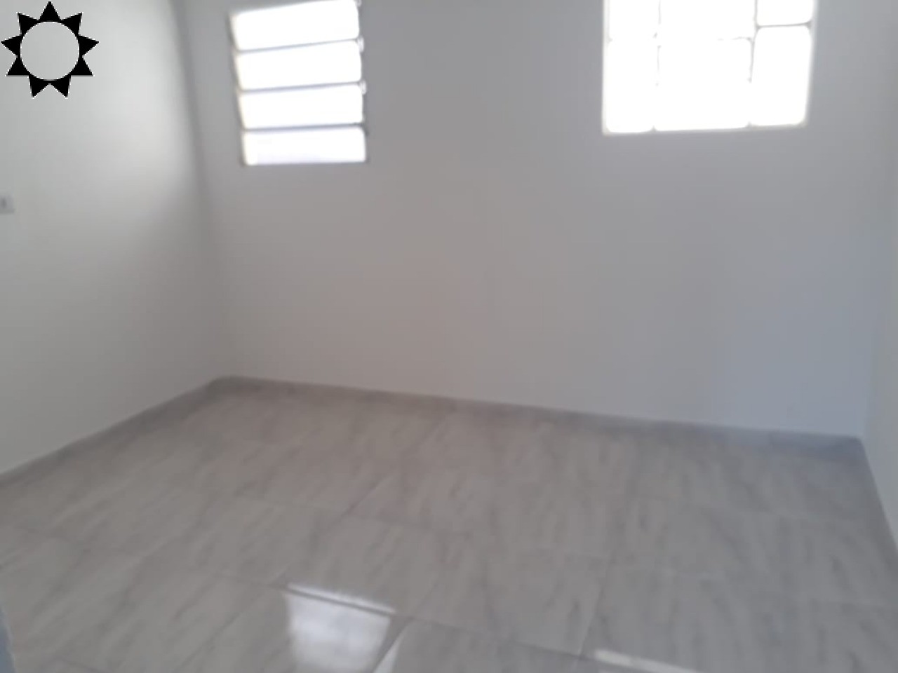 Casa para alugar com 2 quartos, 44m² - Foto 48