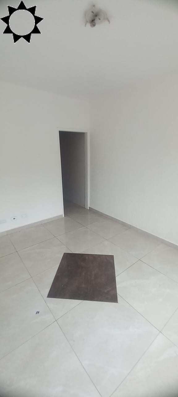 Casa à venda com 2 quartos, 125m² - Foto 3