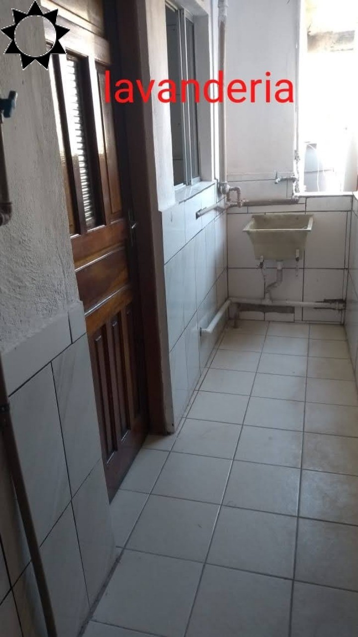 Casa à venda com 3 quartos, 200m² - Foto 40