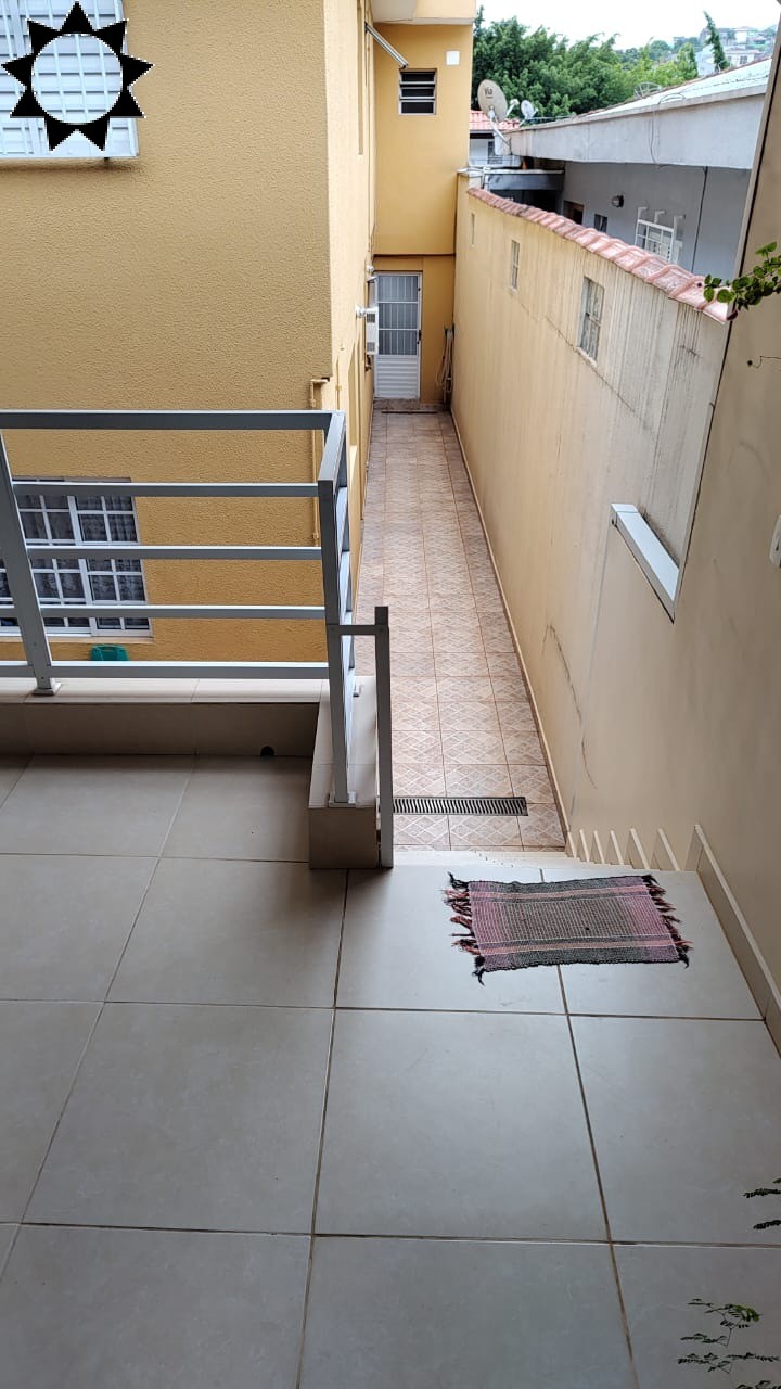 Casa à venda com 3 quartos, 188m² - Foto 8