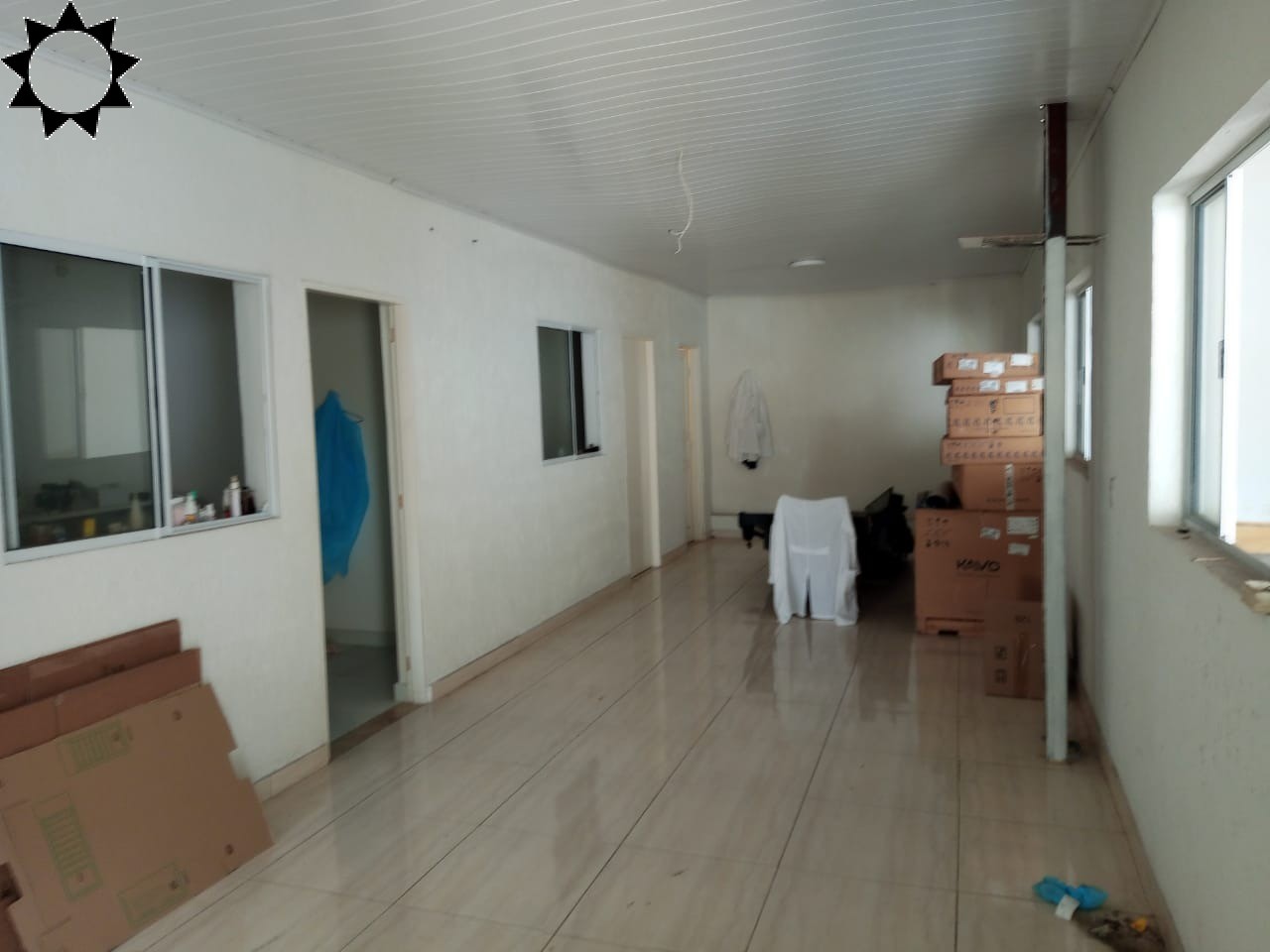 Casa à venda com 4 quartos, 490m² - Foto 1