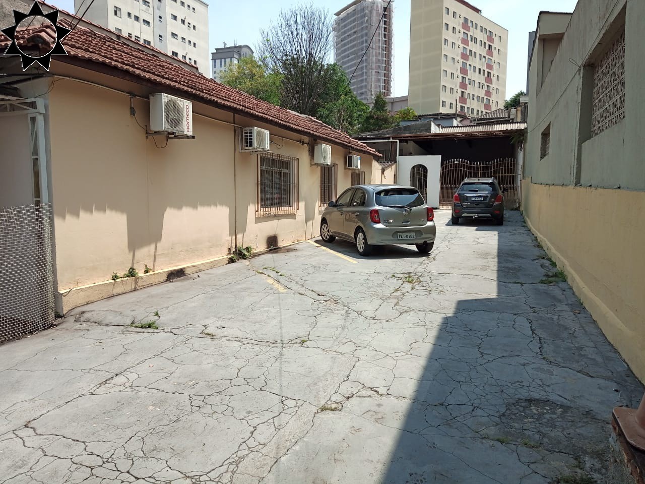 Casa à venda com 4 quartos, 490m² - Foto 3