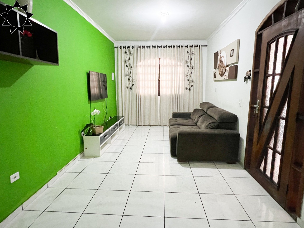 Casa à venda com 3 quartos, 50m² - Foto 1