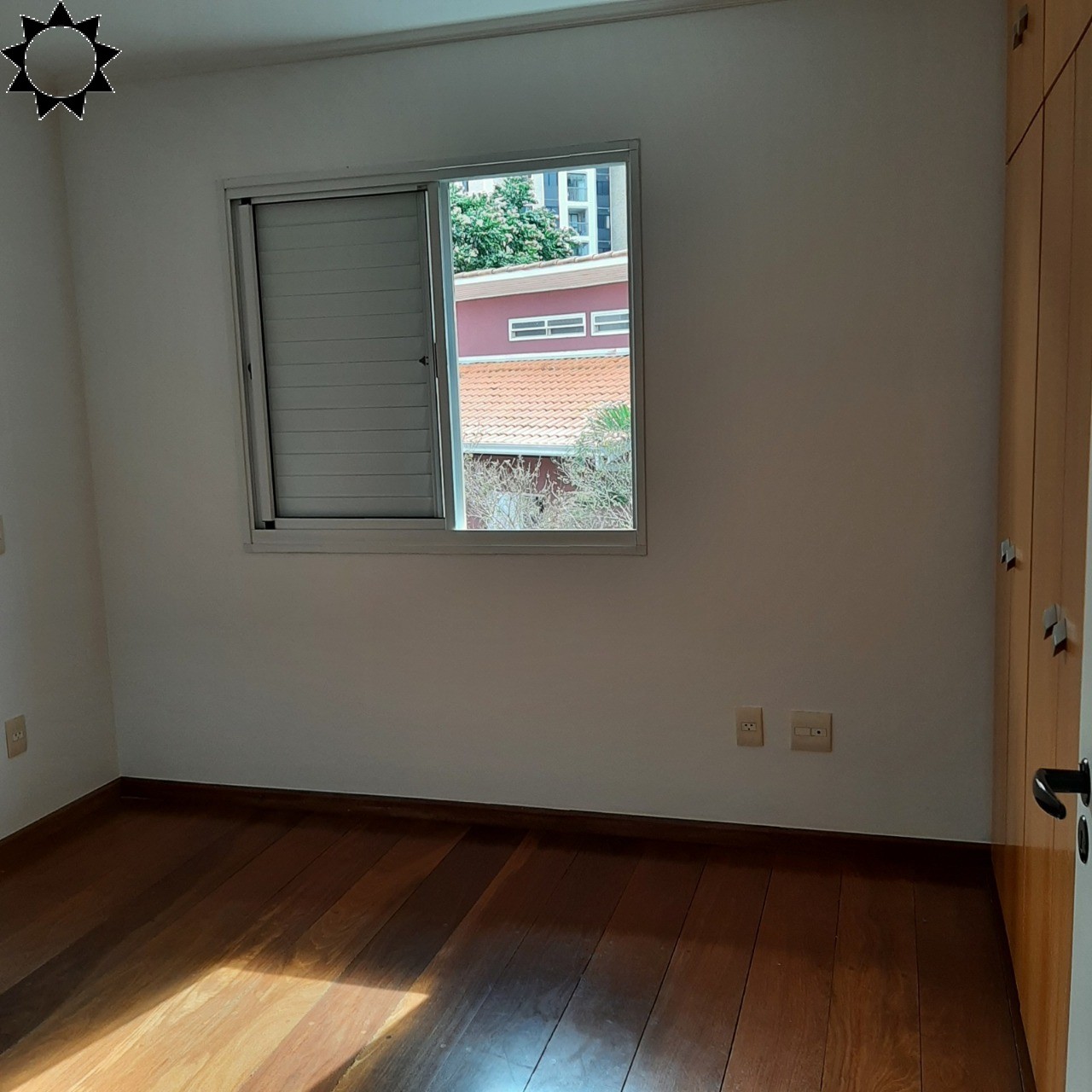 Casa à venda com 2 quartos, 80m² - Foto 6