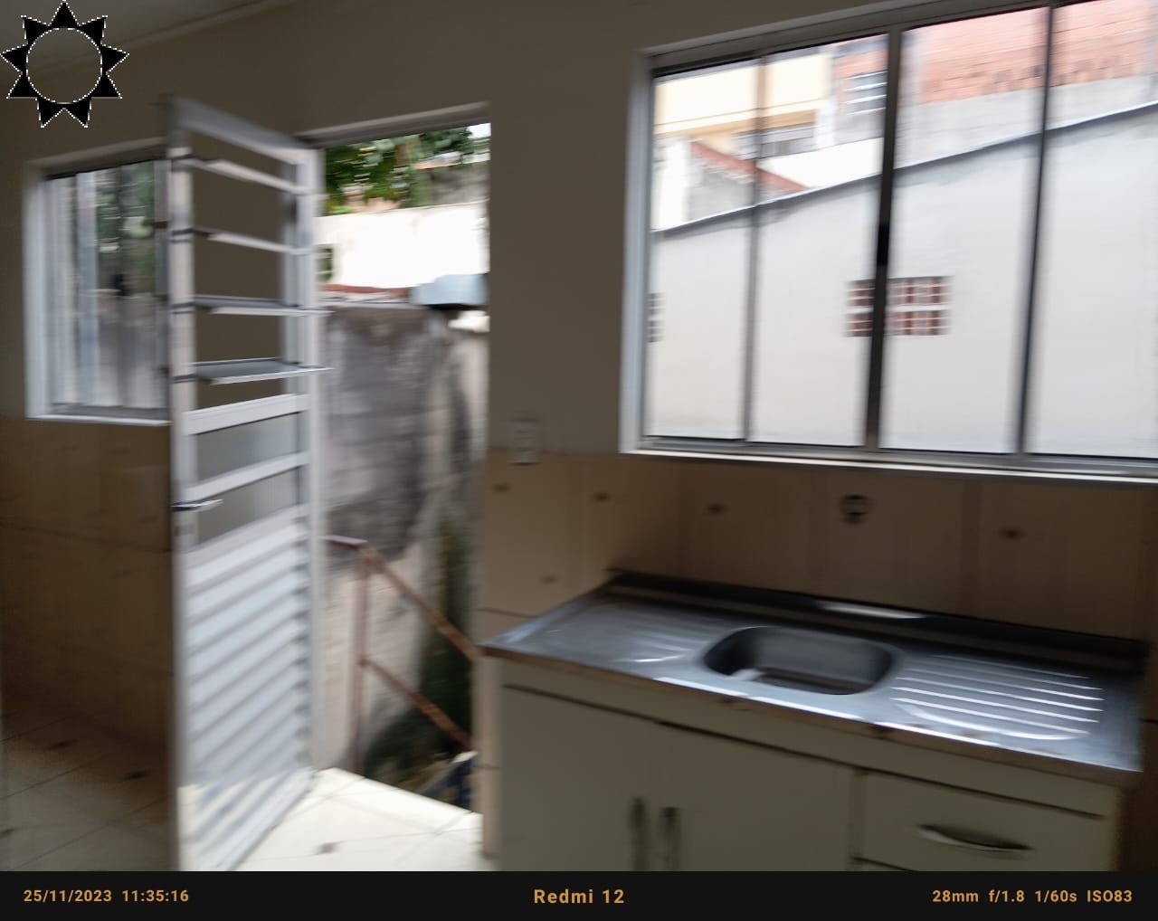 Casa à venda com 4 quartos, 200m² - Foto 13