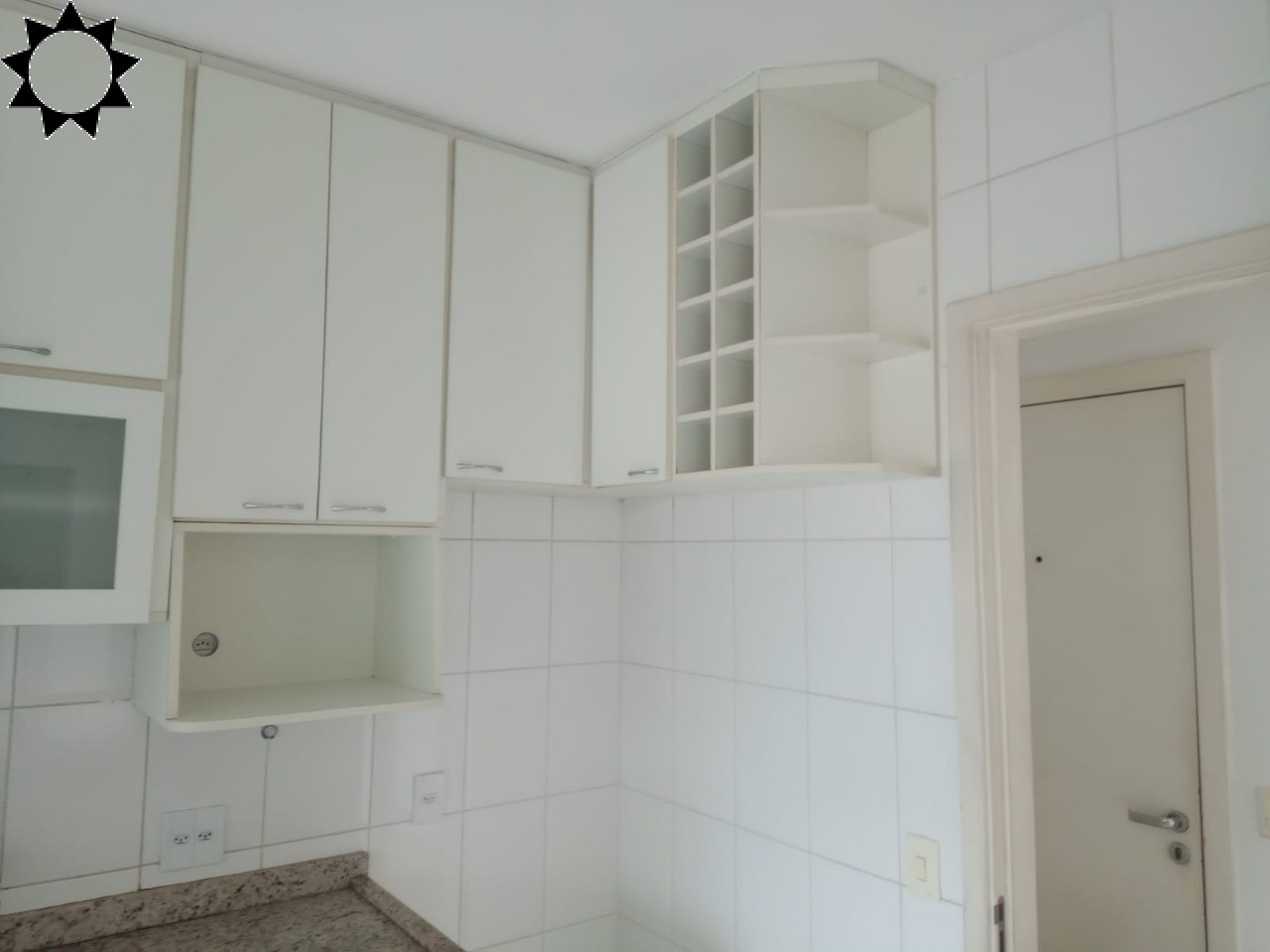 Apartamento à venda com 2 quartos, 68m² - Foto 27