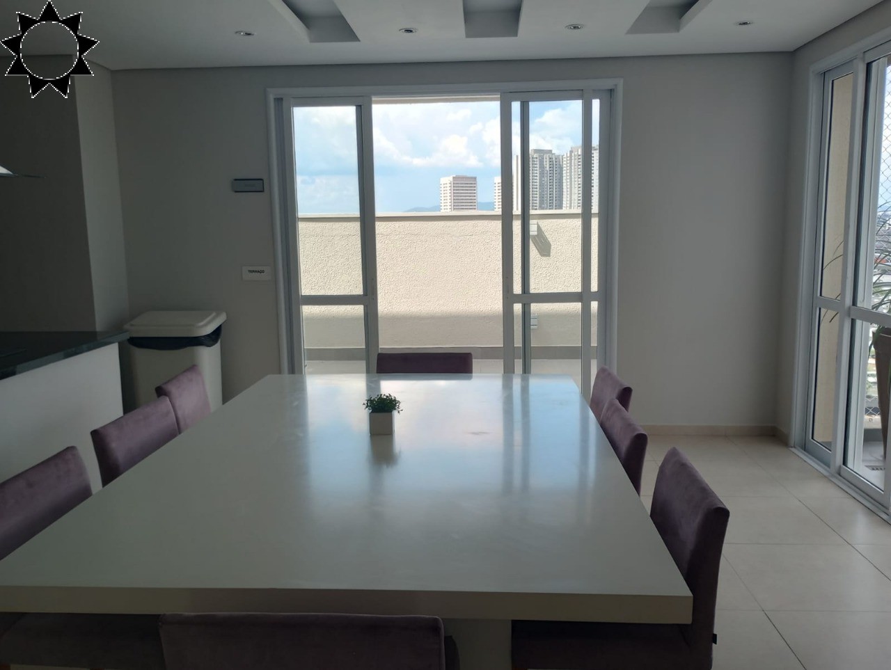 Apartamento à venda com 2 quartos, 75m² - Foto 8