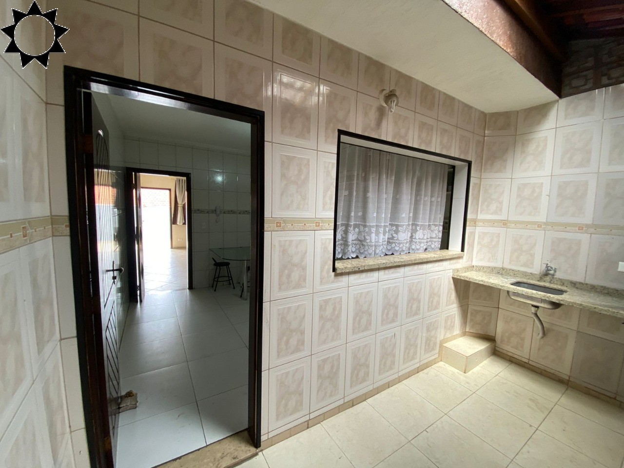 Casa à venda com 2 quartos, 97m² - Foto 15